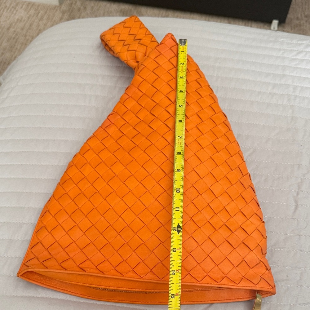 Bottega Veneta Intrecciato Twist Bag - Orange Handle Bags ... - Picture 13 of 14